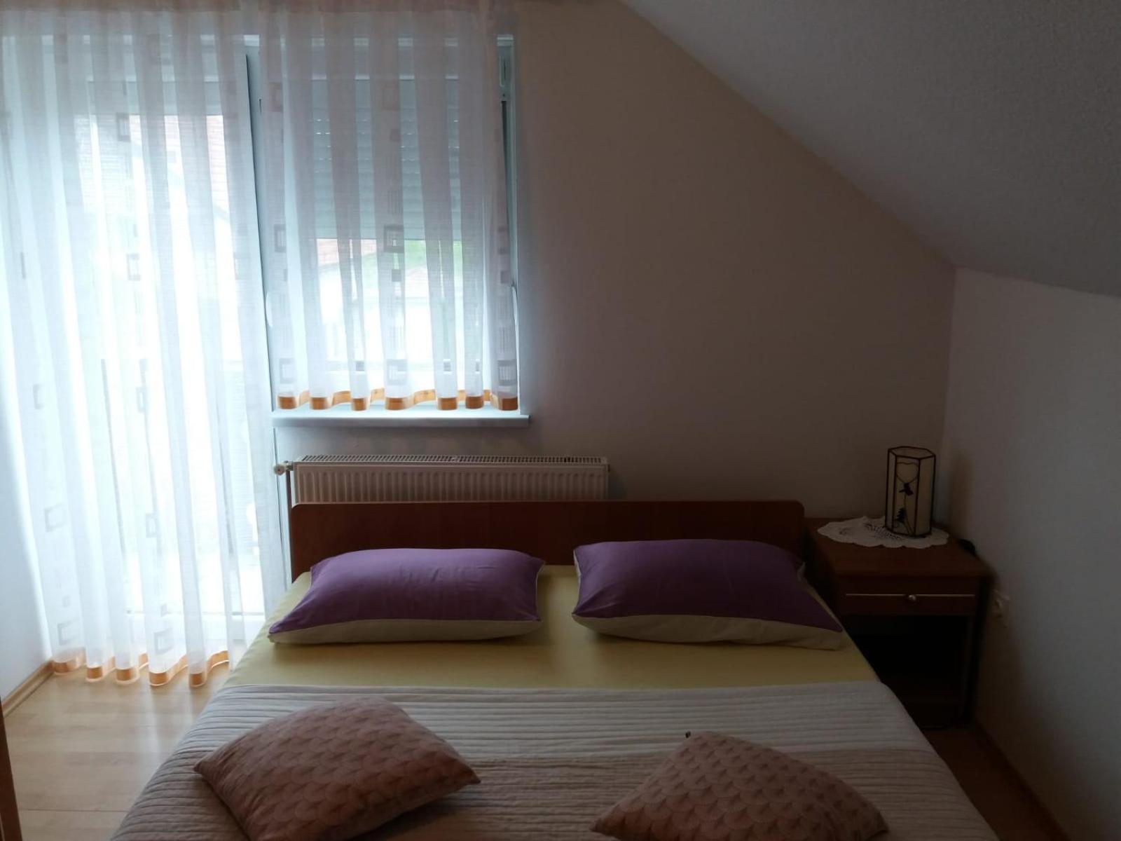 Guesthouse Tomas Catrnja Bagian luar foto